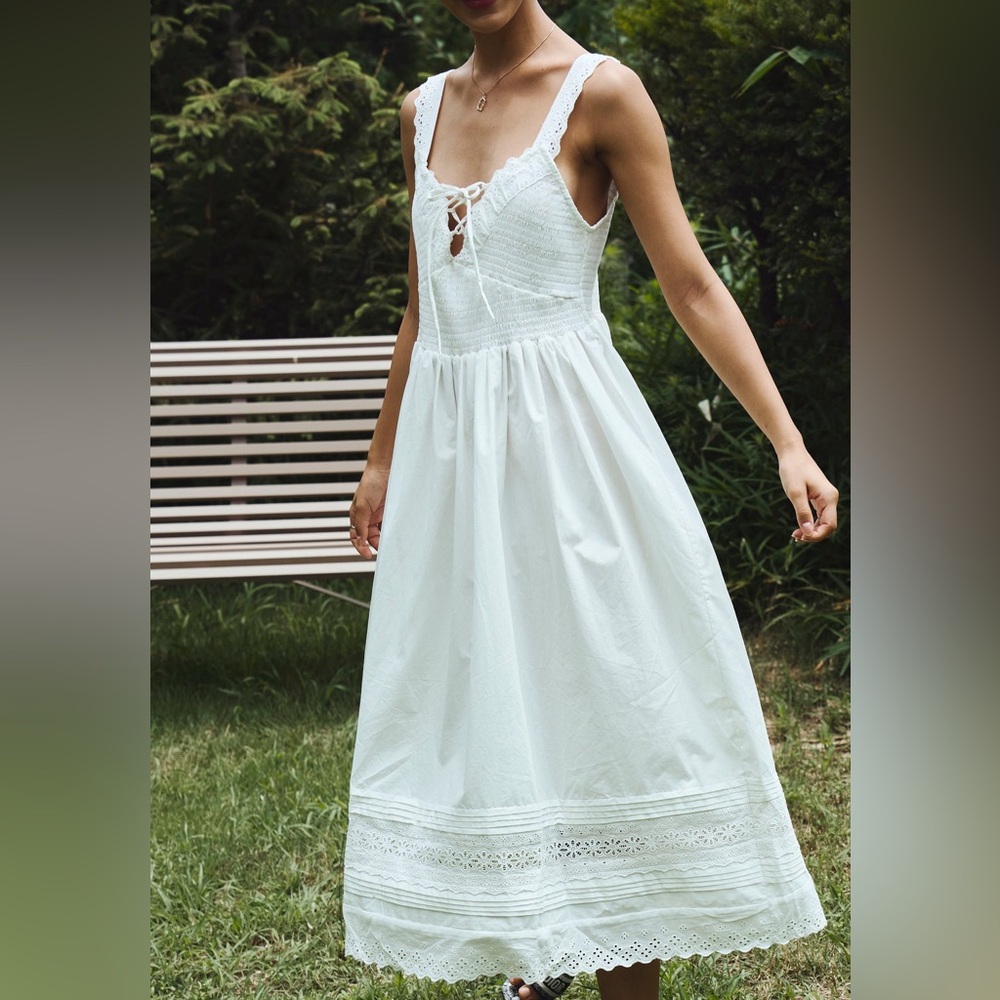 Elegant White Lace Maxi Dress